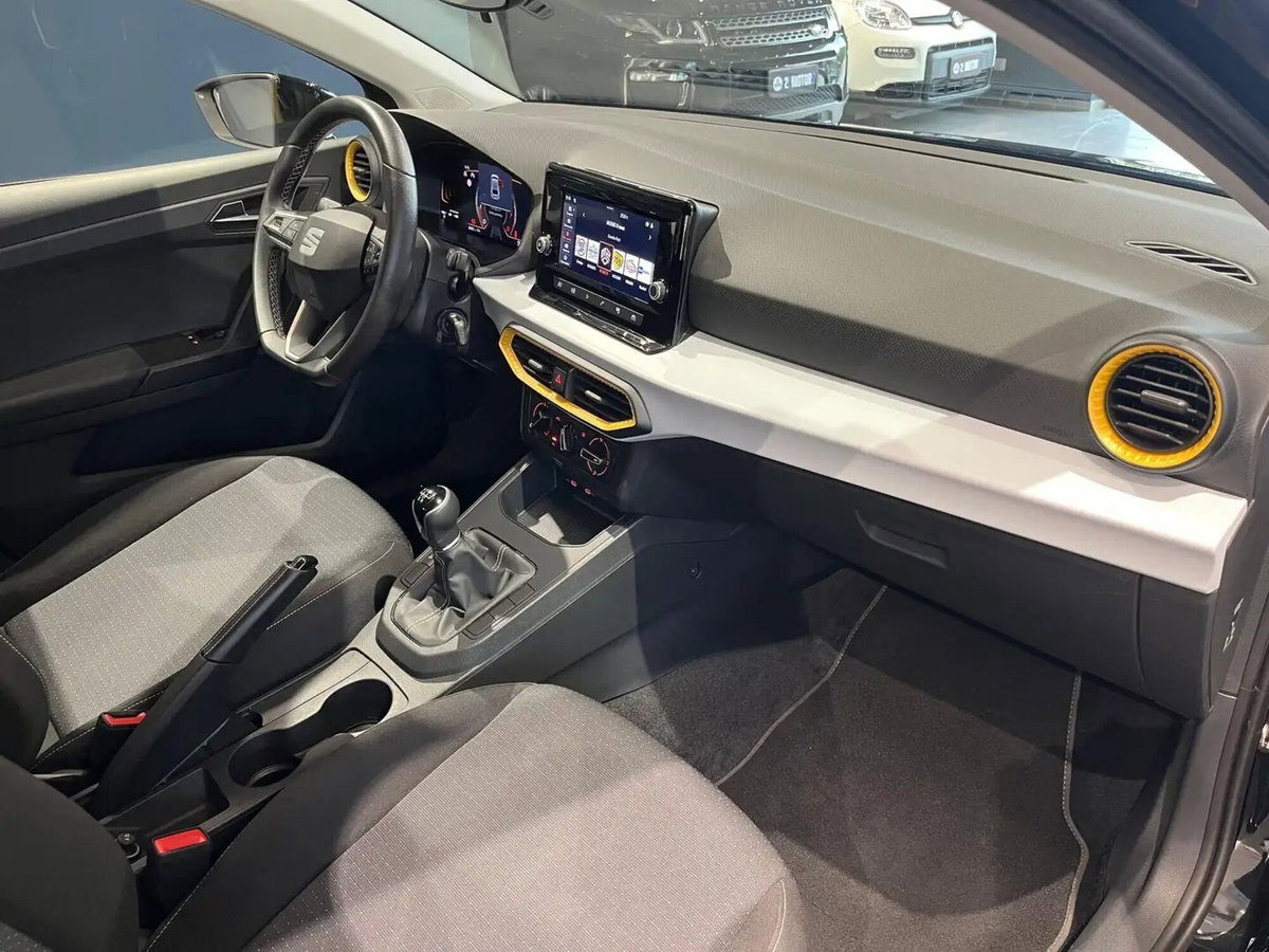 SEAT Ibiza 1.0 EcoTSI 95 CV S/S 5p. Style (15)