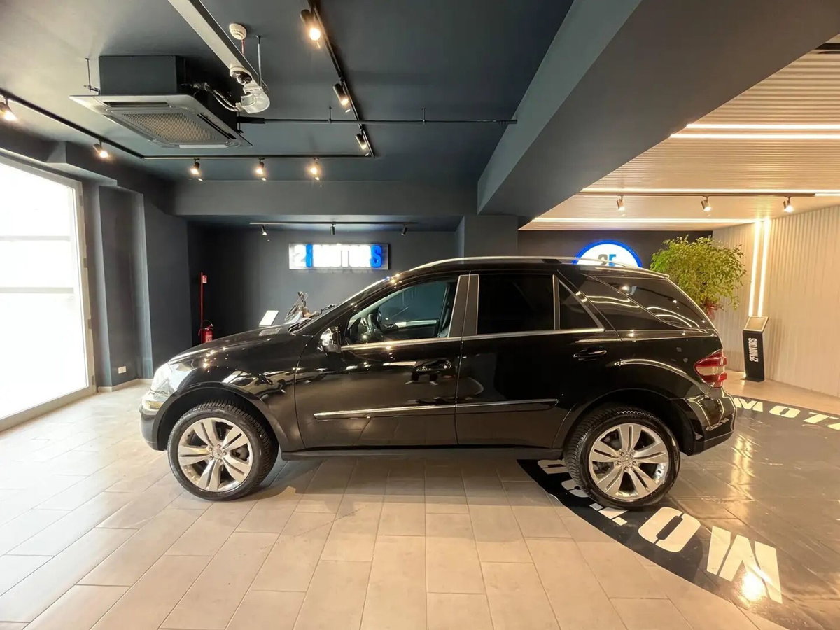 Mercedes-Benz Classe ML 320 CDI Sport (7)