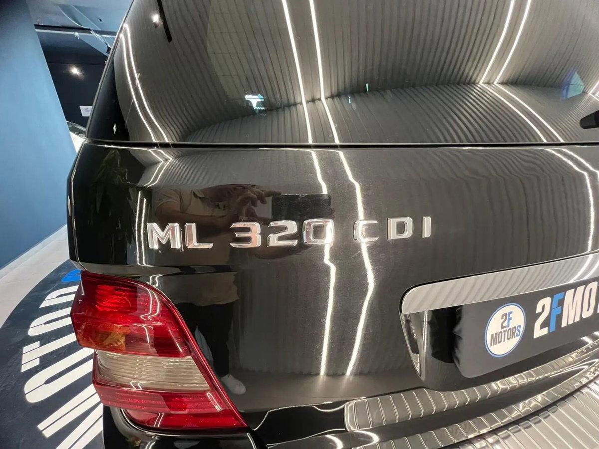 Mercedes-Benz Classe ML 320 CDI Sport (9)
