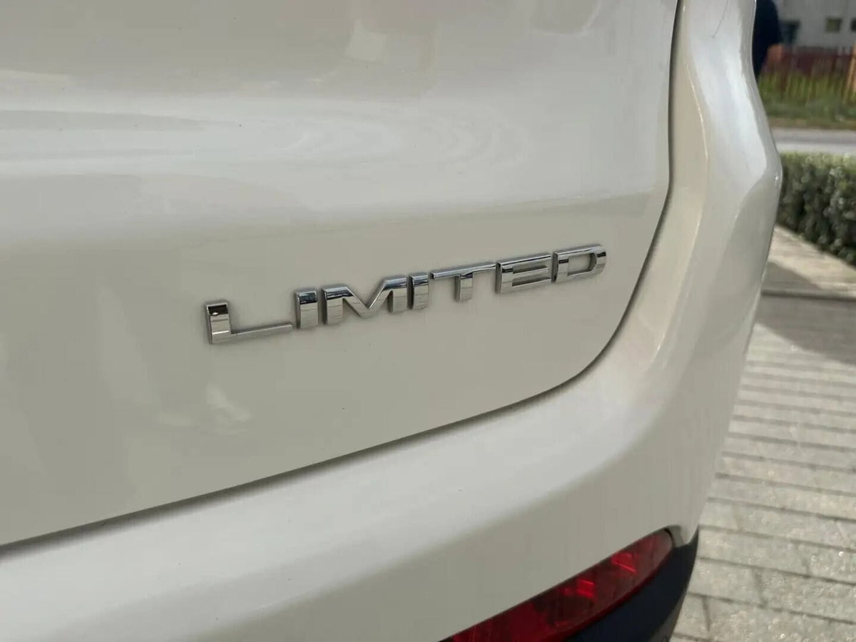 Jeep Compass 1.6 Multijet II 2WD Limited (9)