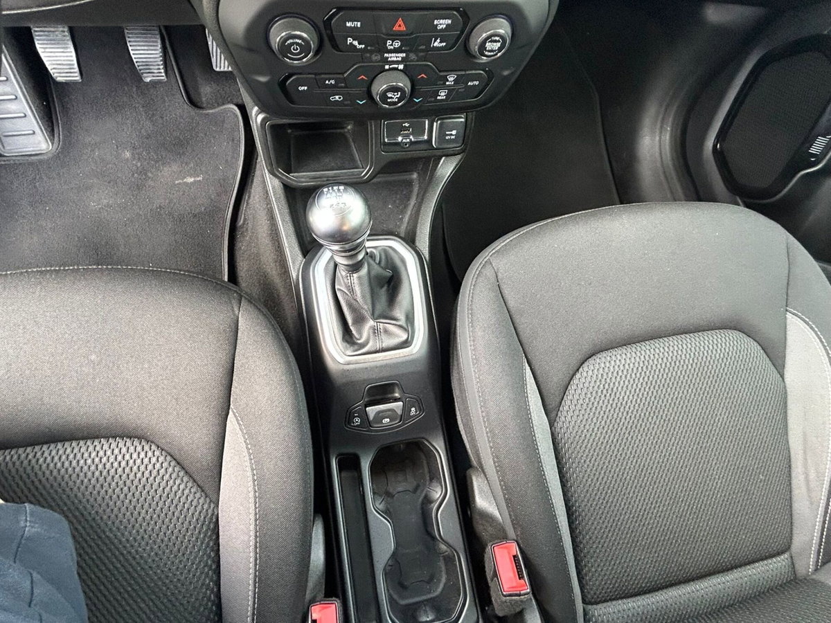 Jeep Renegade 1.6 Mjt 130 CV Limited (14)