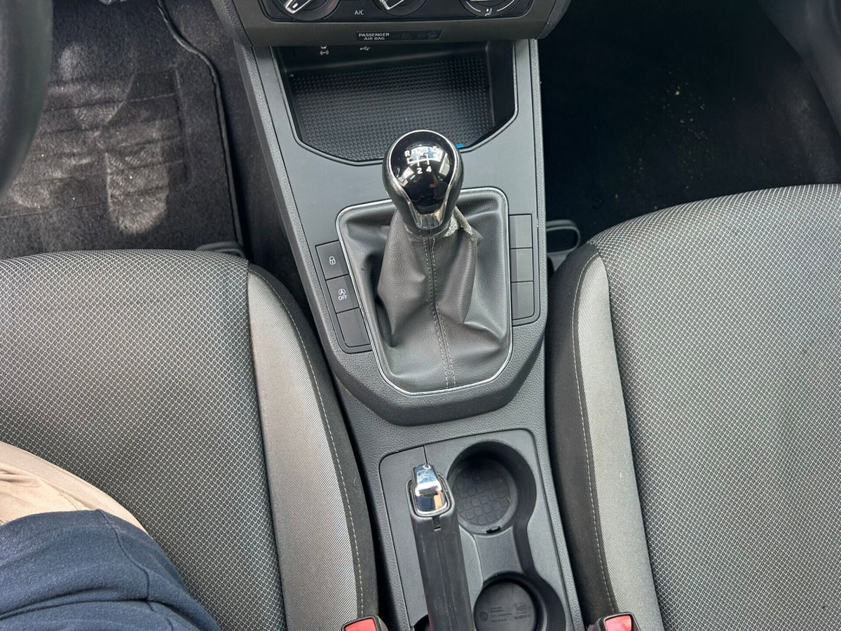SEAT Ibiza 1.0 75 CV 5p. Style (11)