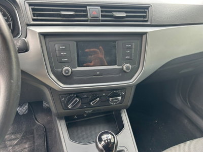SEAT Ibiza 1.0 75 CV 5p. Style (9)