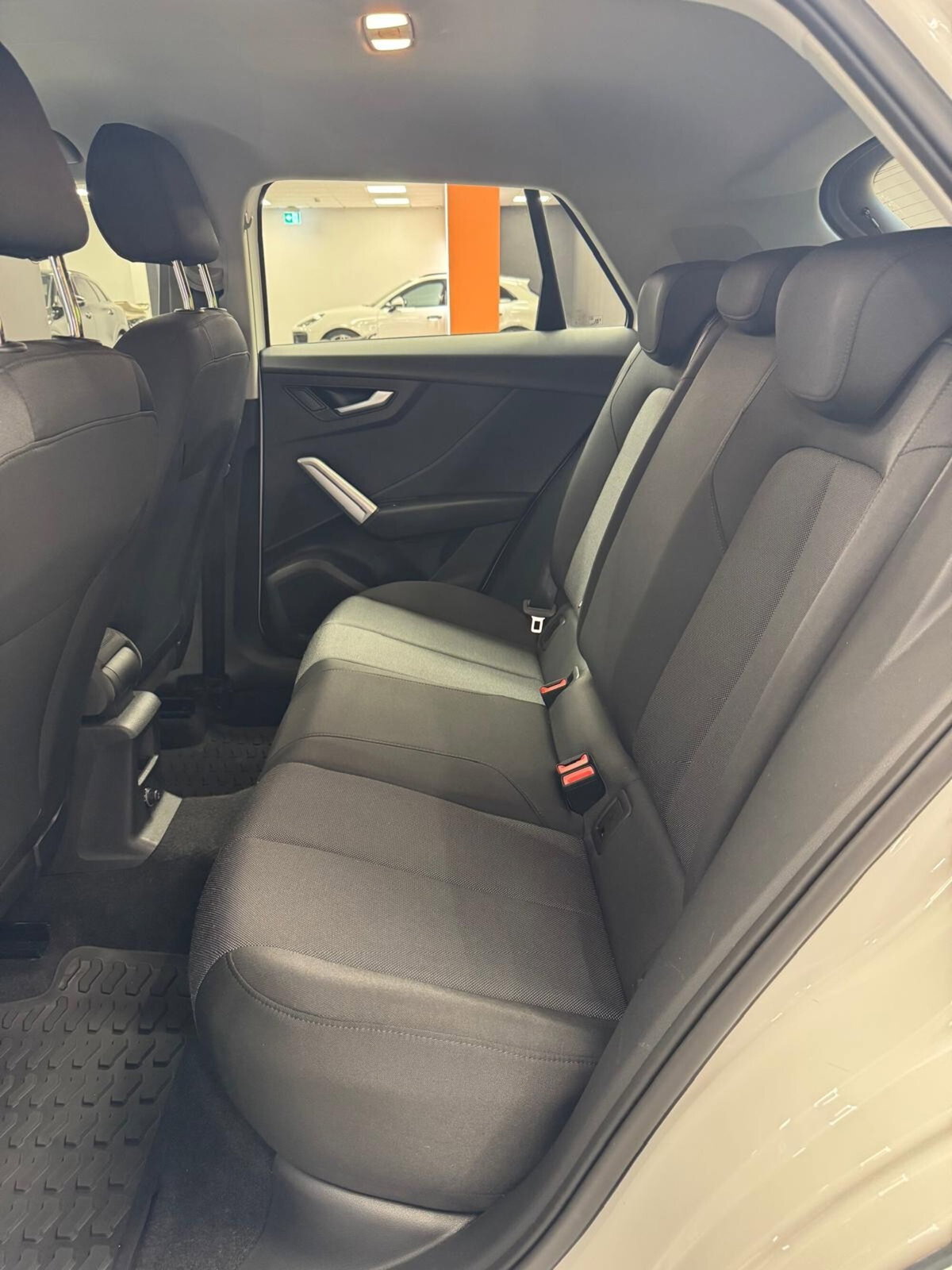 Audi Q2 Q2 30 TDI S tronic Business (12)