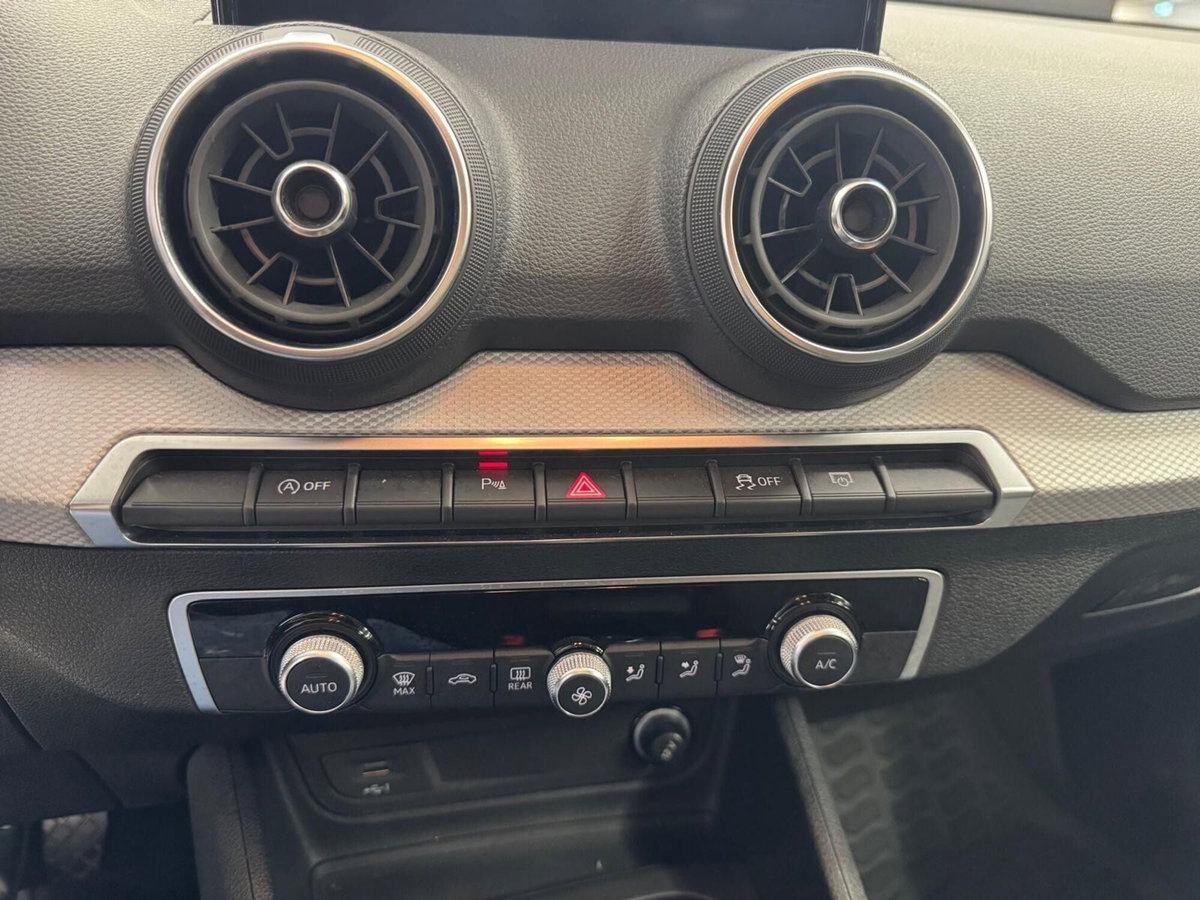 Audi Q2 Q2 30 TDI S tronic Business (14)