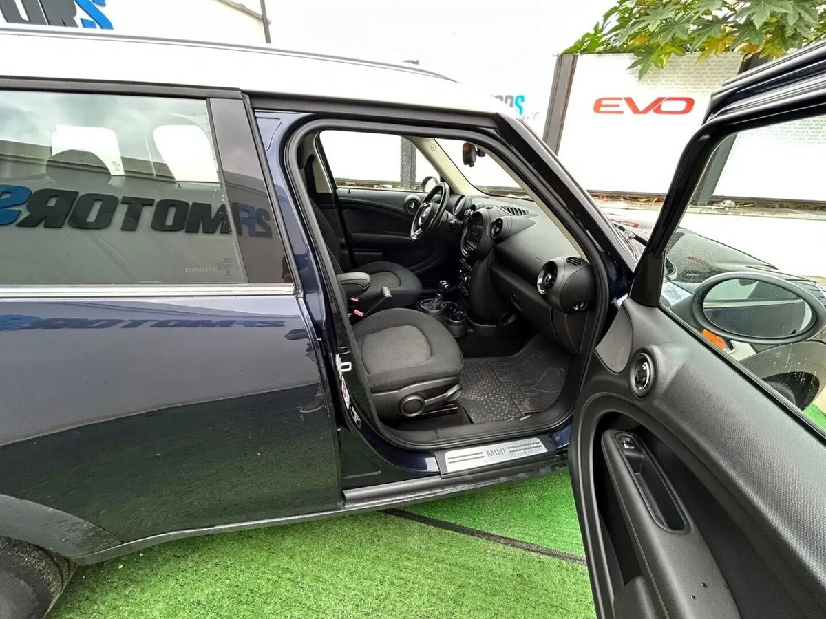 MINI Mini Countryman 2.0 Cooper D Countryman Automatica (11)