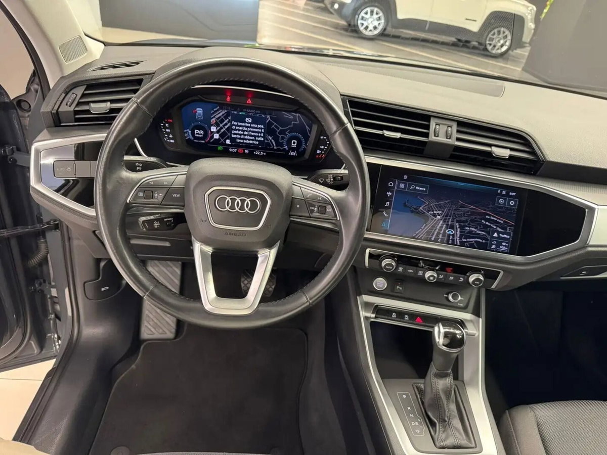 Audi Q3 35 TDI quattro S tronic Business (11)