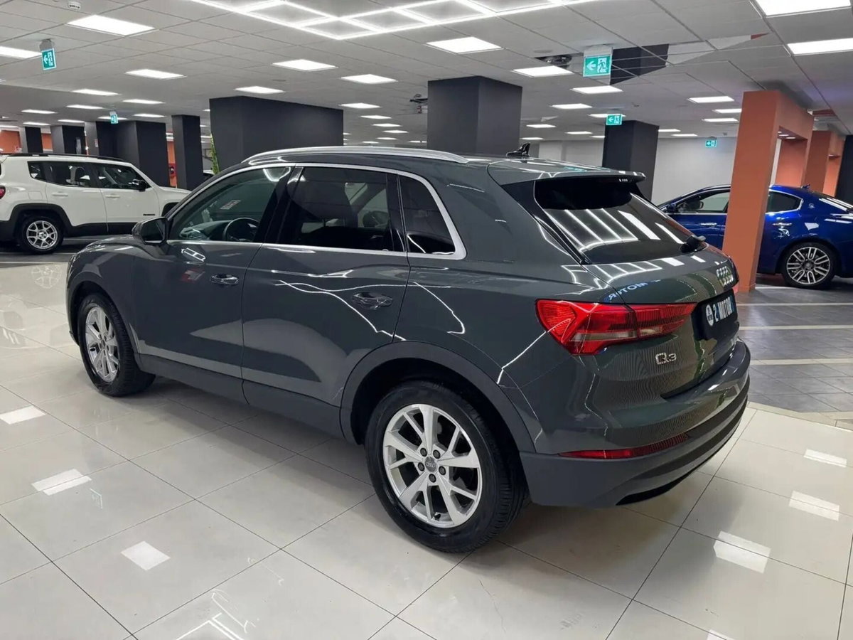 Audi Q3 35 TDI quattro S tronic Business (6)