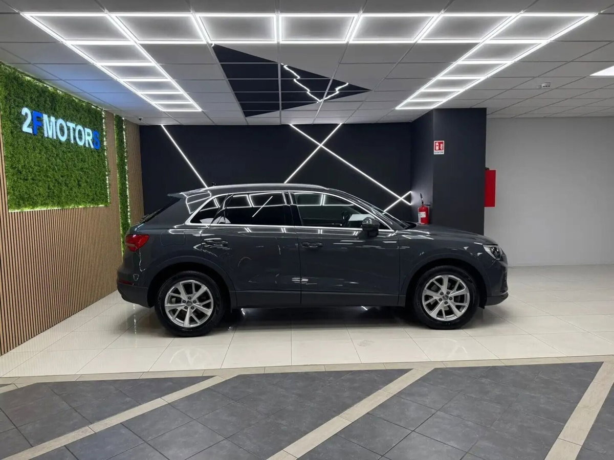 Audi Q3 35 TDI quattro S tronic Business (7)