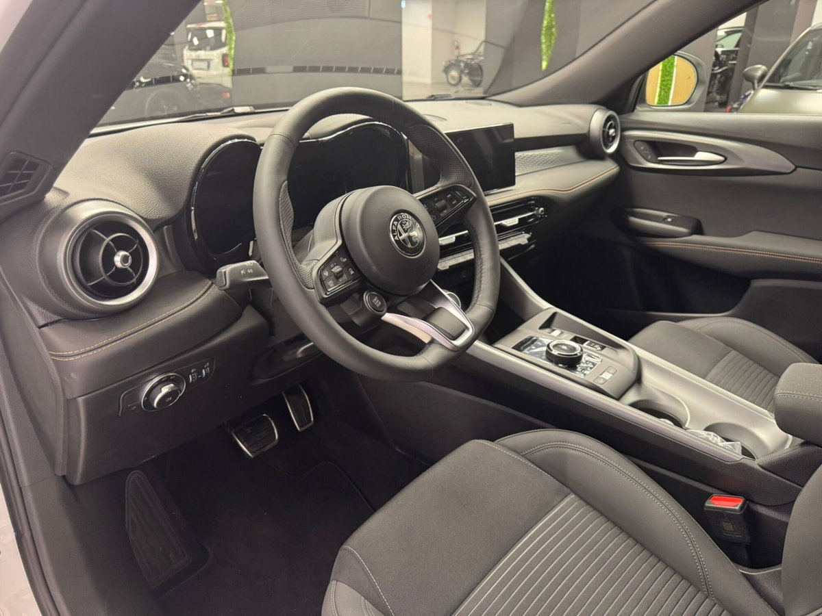 Alfa Romeo Tonale Tonale 1.5 160 CV MHEV TCT7 Ti (15)