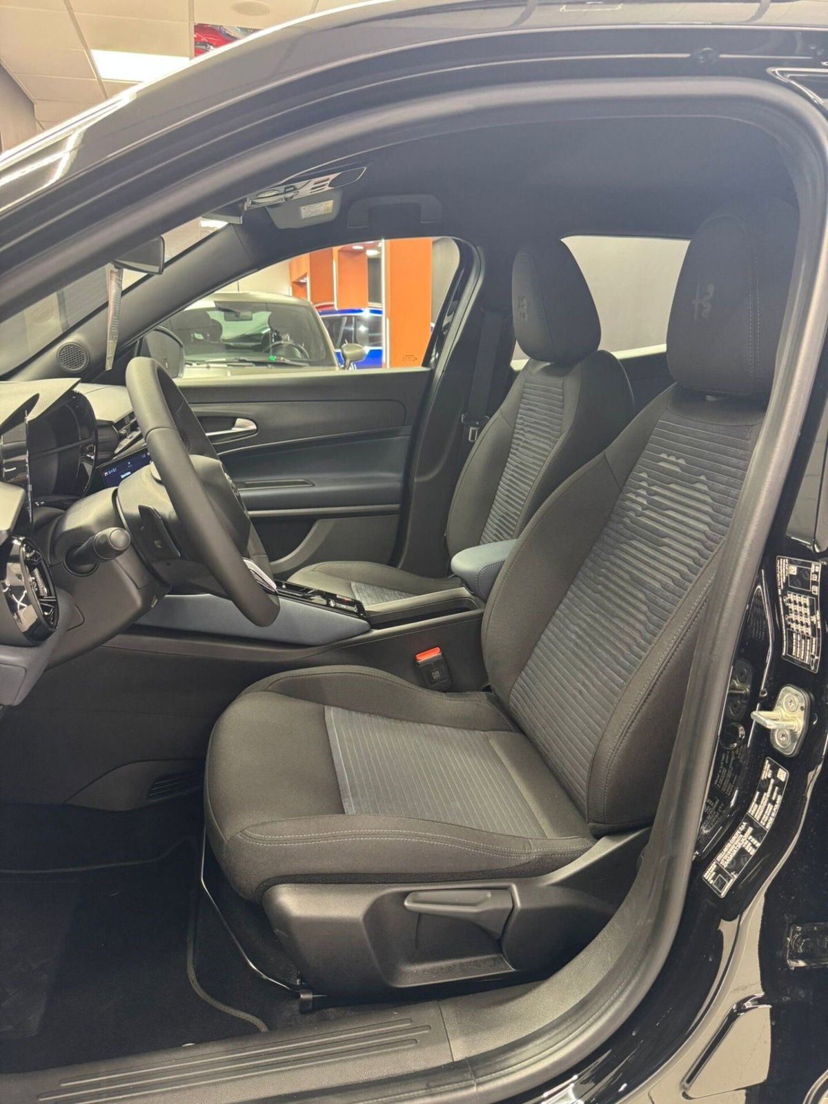 Alfa Romeo Junior 1.2 ibrida 145cv edct6 (20)