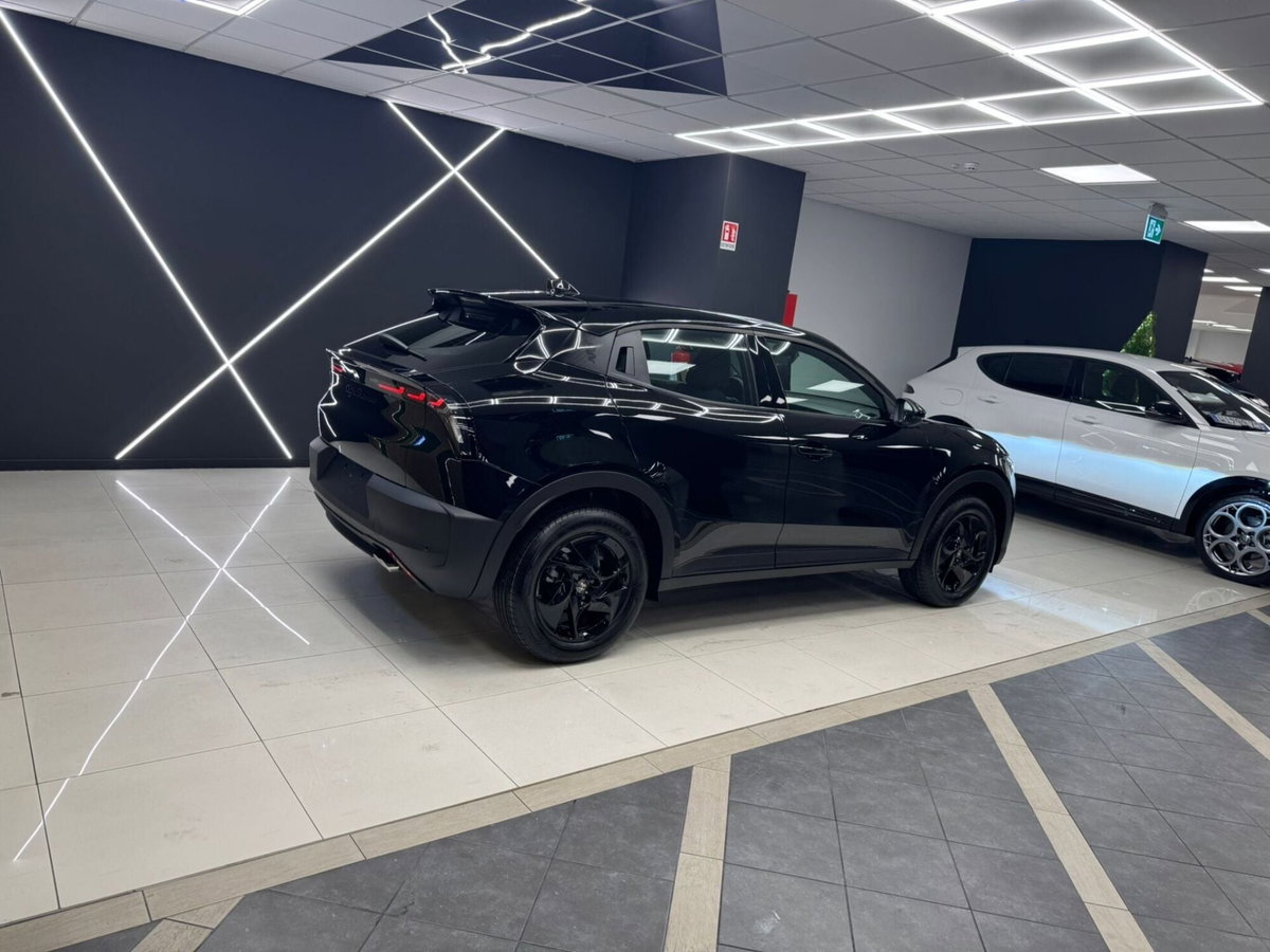 Alfa Romeo Junior 1.2 ibrida 145cv edct6 (3)