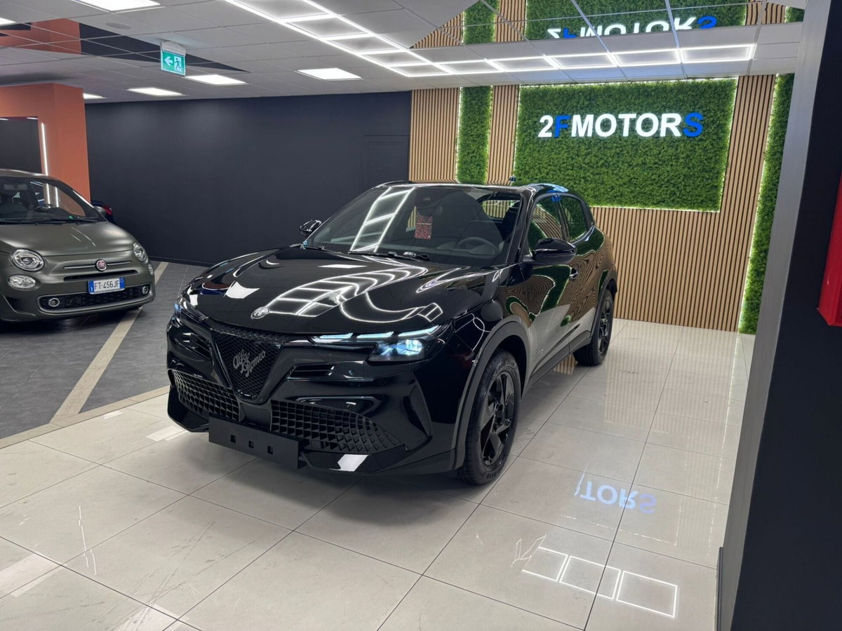 Alfa Romeo Junior 1.2 ibrida 145cv edct6 (4)