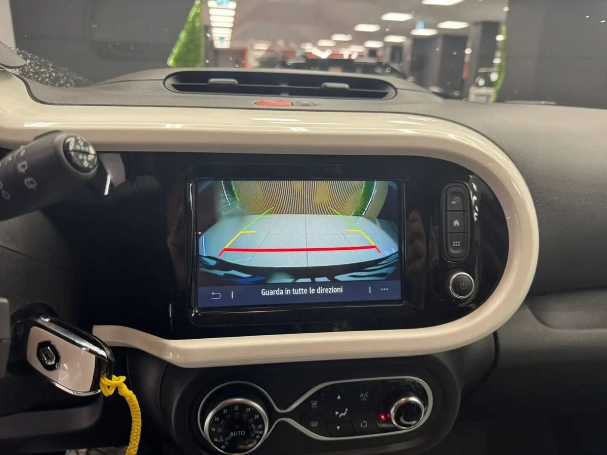 Renault Twingo Electric Intens (8)