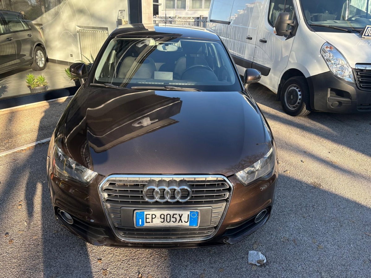 Audi A1 1.2 TFSI Attraction (13)