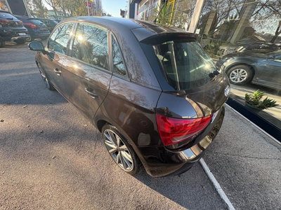 Audi A1 1.2 TFSI Attraction (4)
