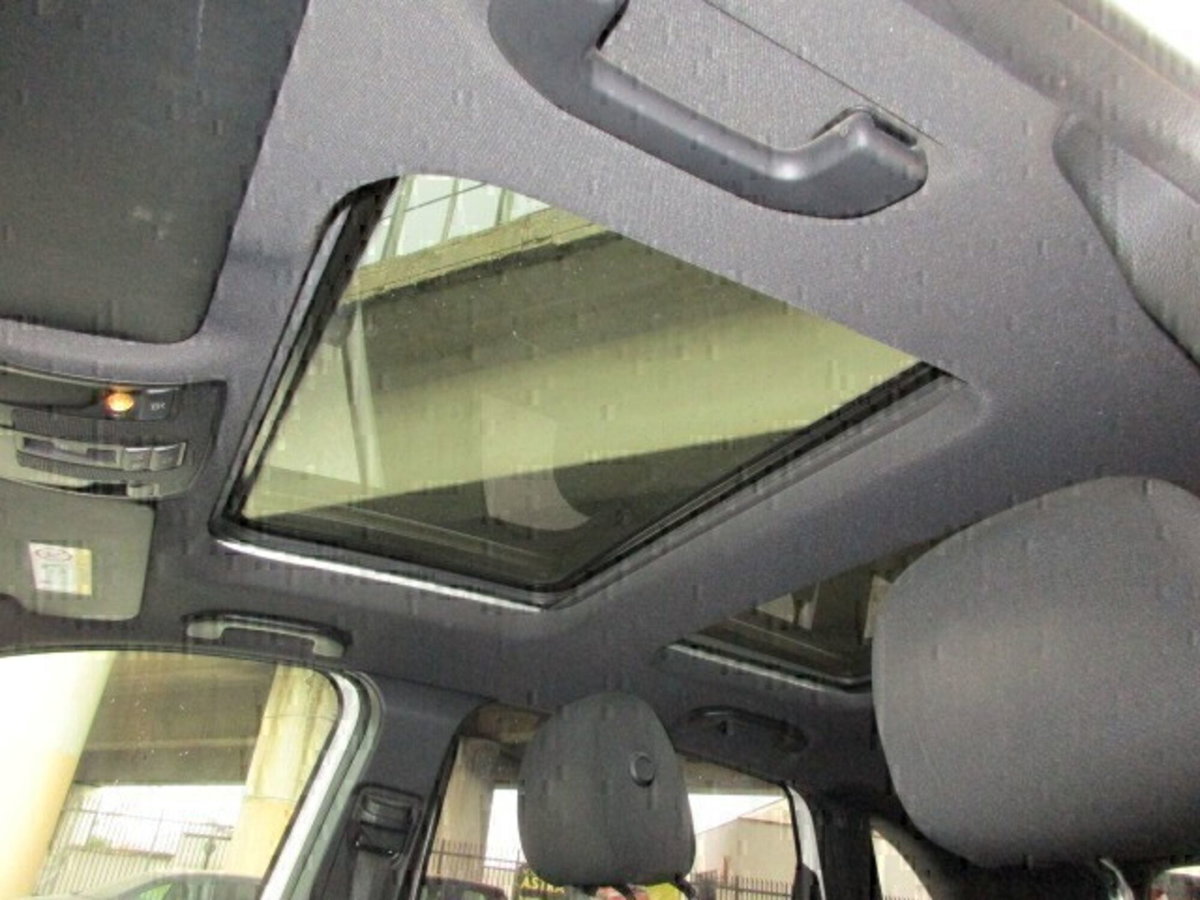 Mercedes-Benz Classe B 180 CDI Premium (16)