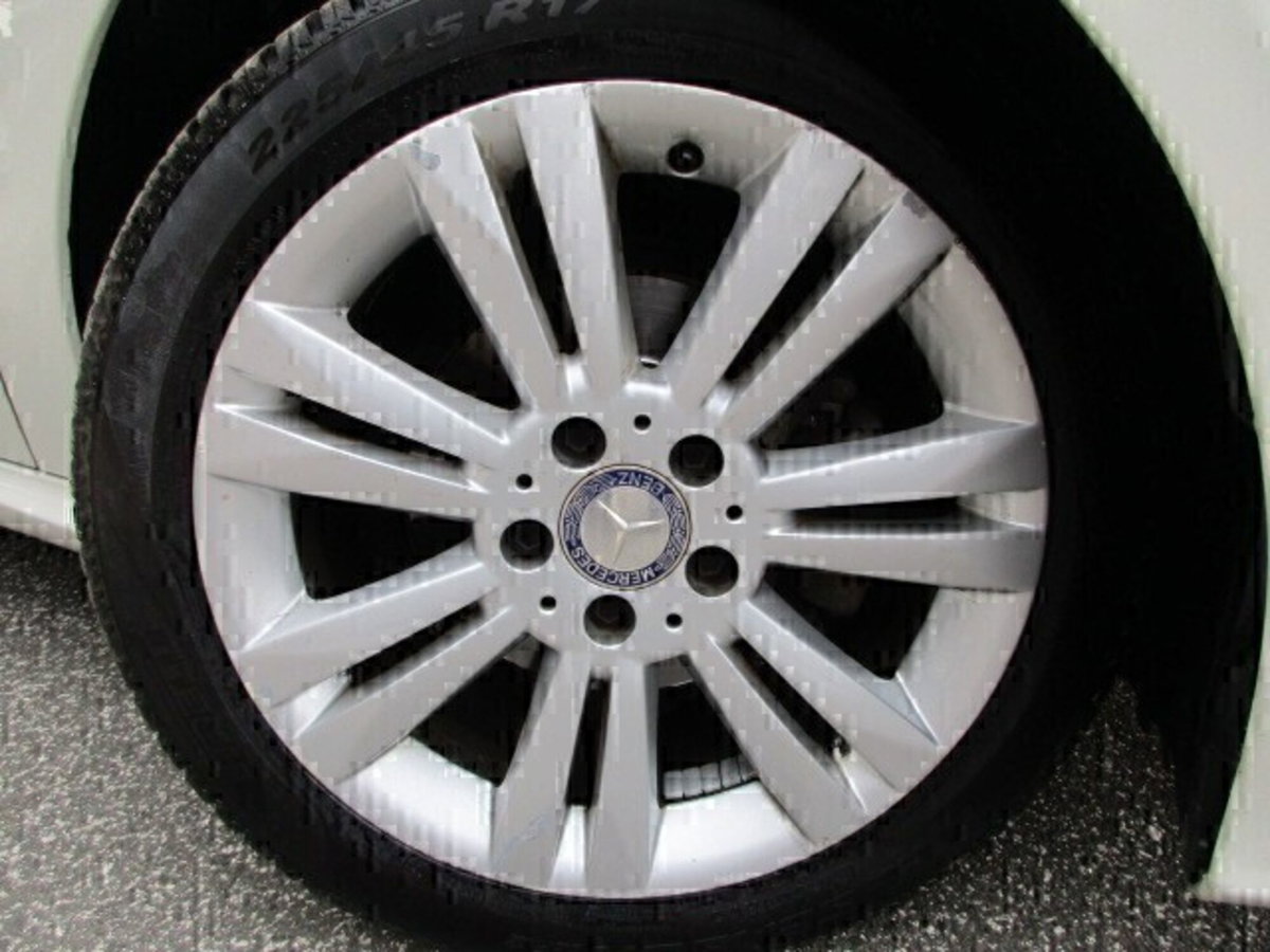 Mercedes-Benz Classe B 180 CDI Premium (18)