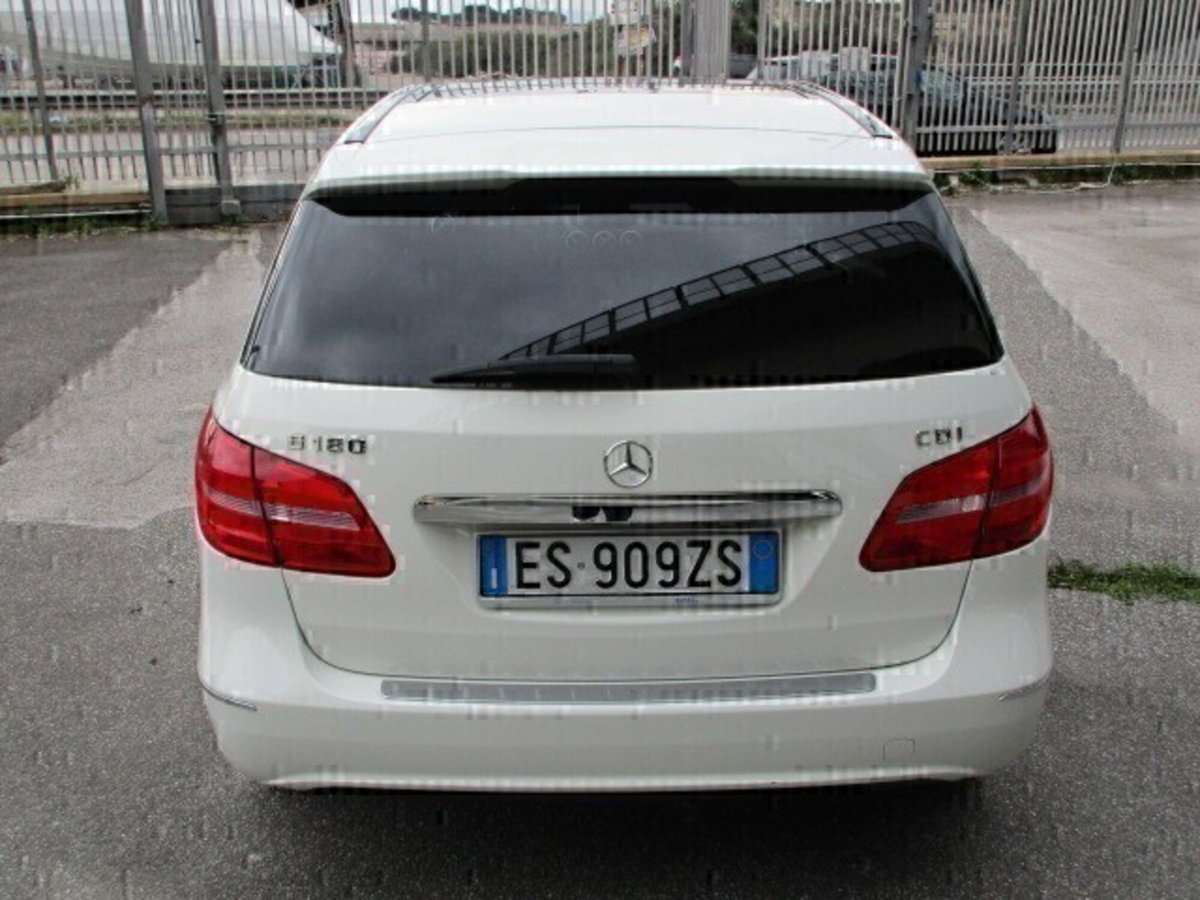 Mercedes-Benz Classe B 180 CDI Premium (5)