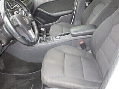 Mercedes-Benz Classe B 180 CDI Premium (8)