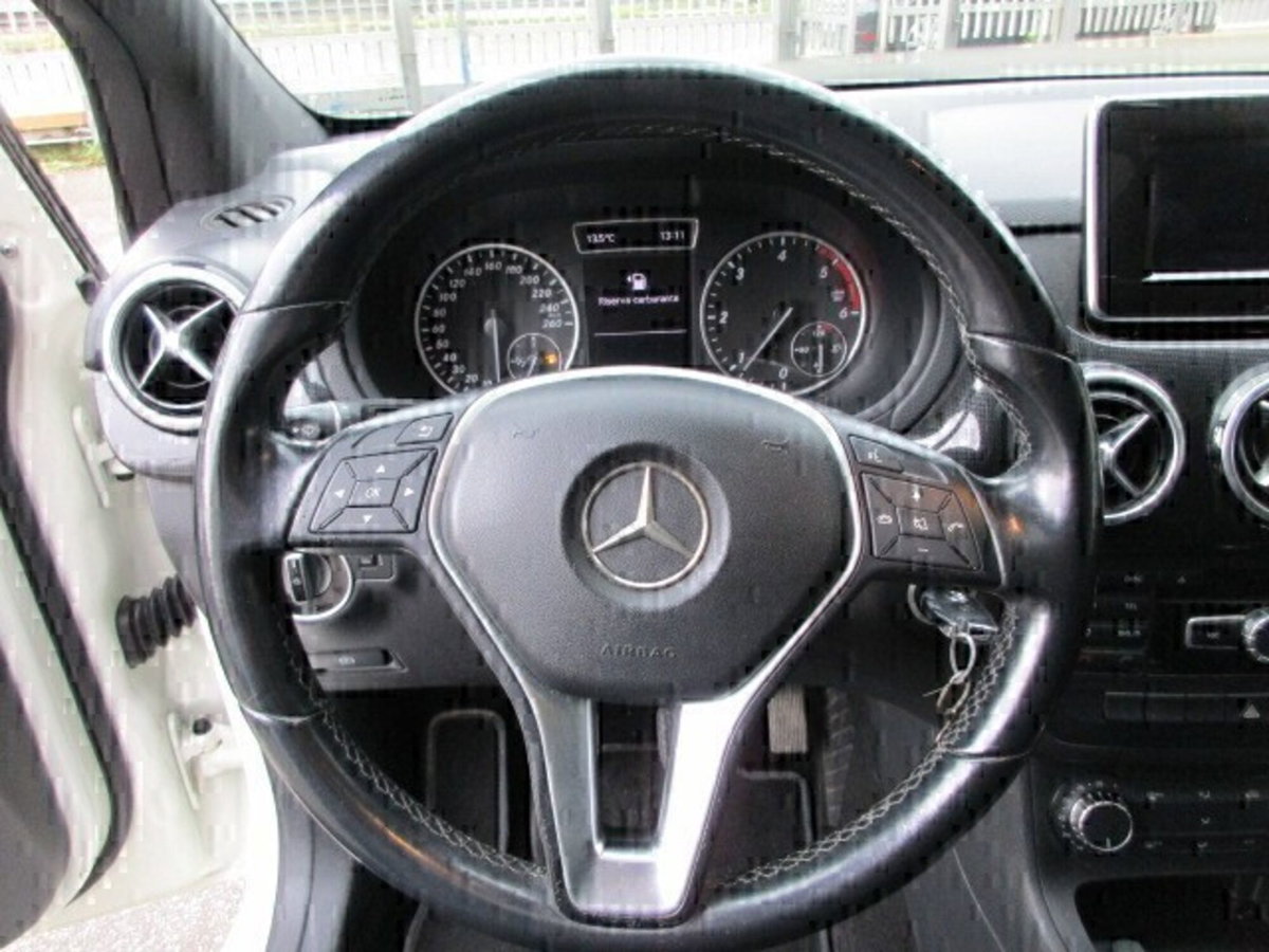 Mercedes-Benz Classe B 180 CDI Premium (9)
