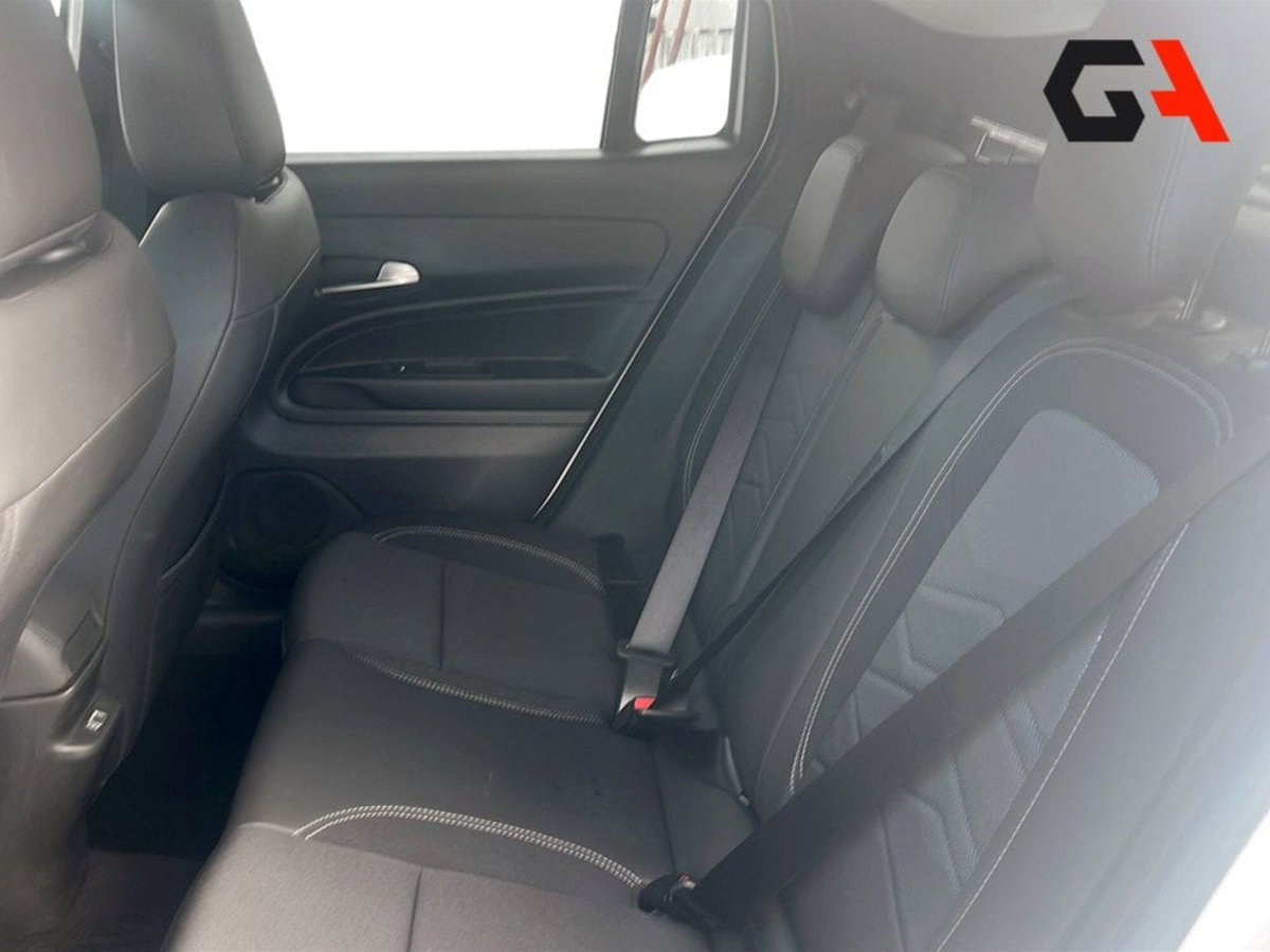 Jeep Avenger 1.2 turbo Altitude fwd 100cv (15)
