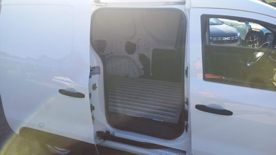 Renault Kangoo Blue dCi 95CV Express Maxi Combi Ice Plus (6)