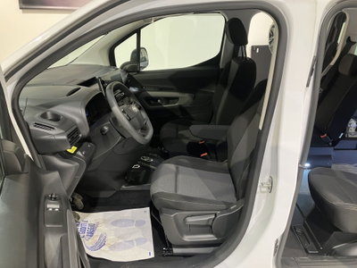 Toyota Proace City Verso City Verso 1.5D 100 CV S&S Short Lounge (10)