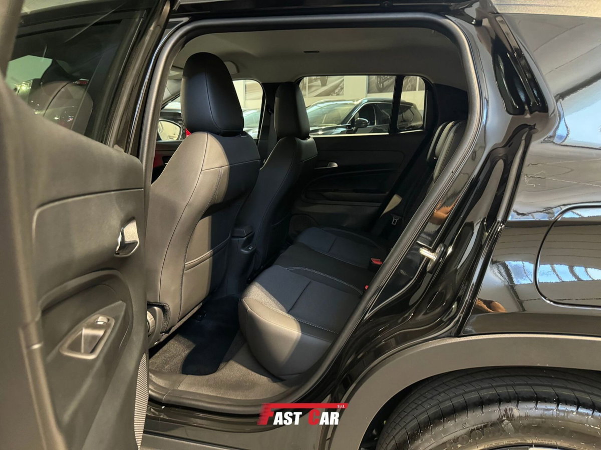 Jeep Avenger 1.2 turbo Summit fwd 100cv (19)