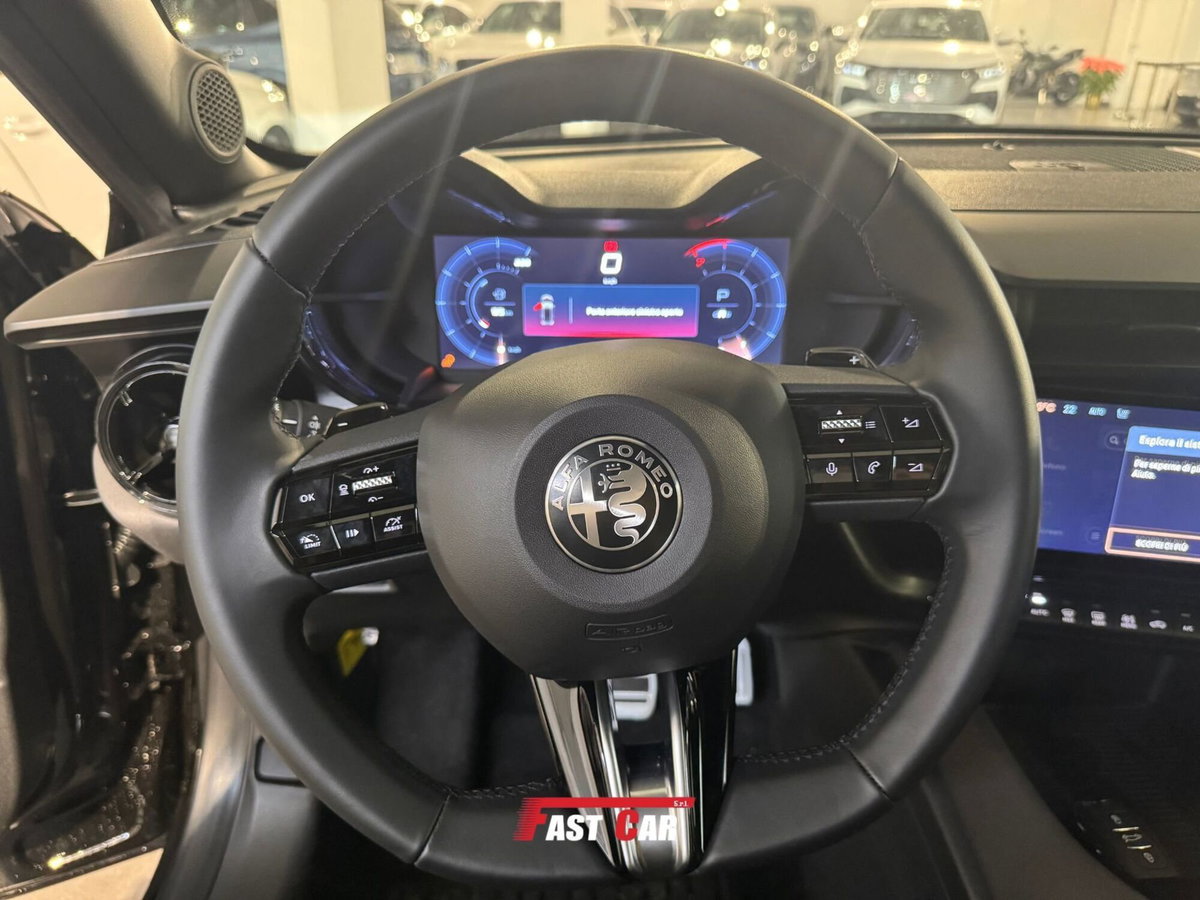 Alfa Romeo Junior elettrica Speciale 156cv (12)