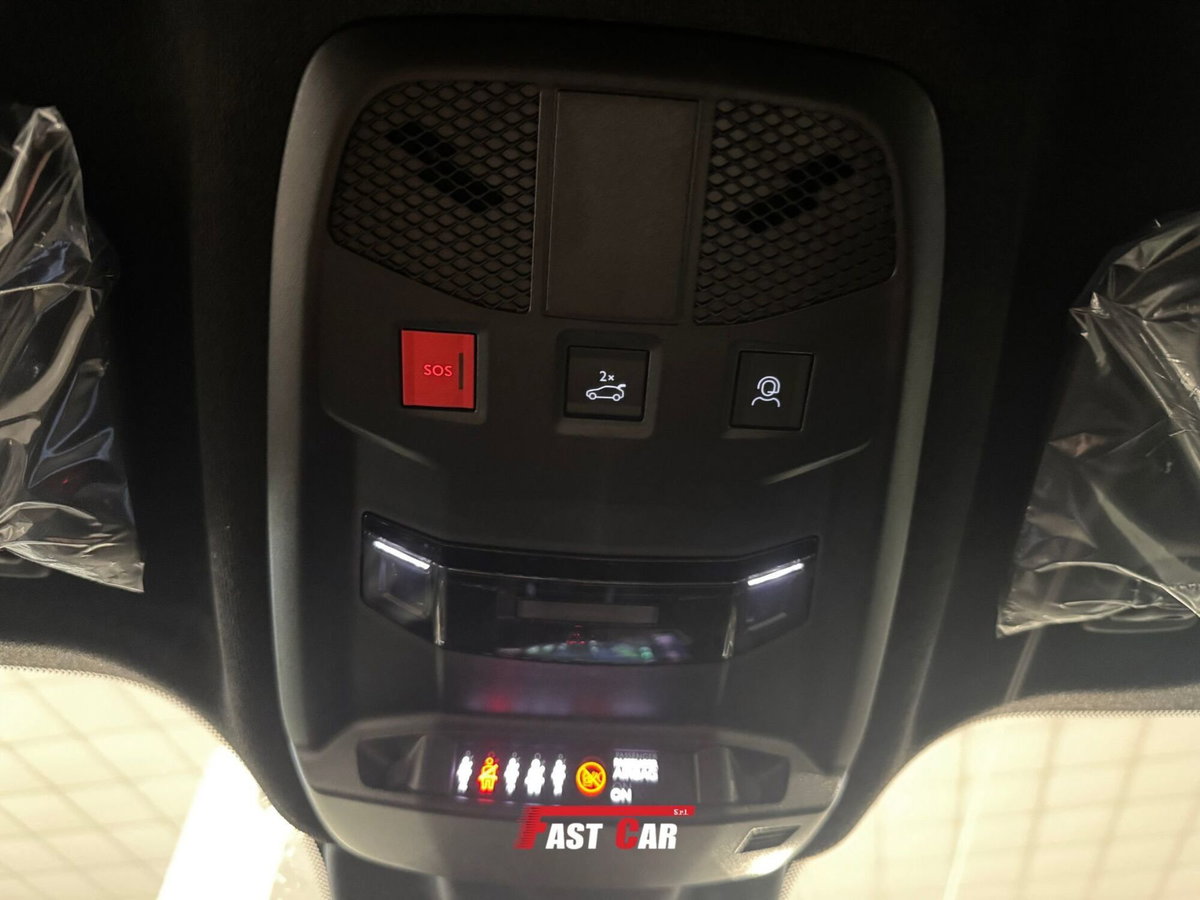 Alfa Romeo Junior elettrica Speciale 156cv (17)