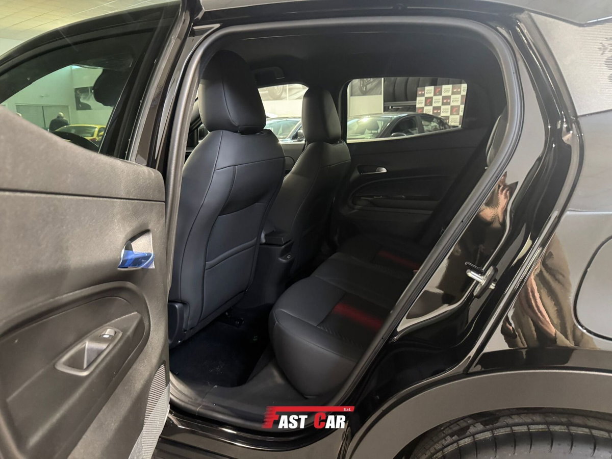 Alfa Romeo Junior elettrica Speciale 156cv (19)