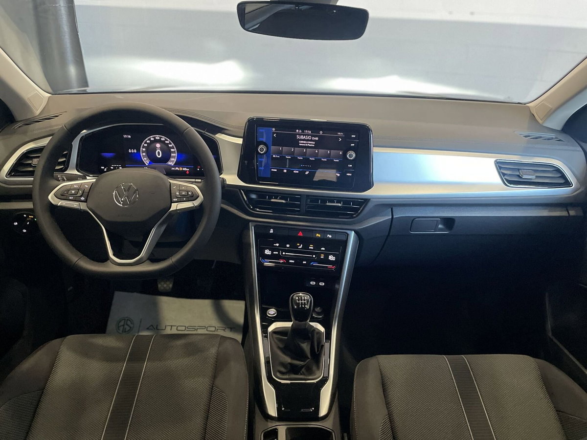 Volkswagen T-Roc 1.0 tsi Edition 115cv (12)