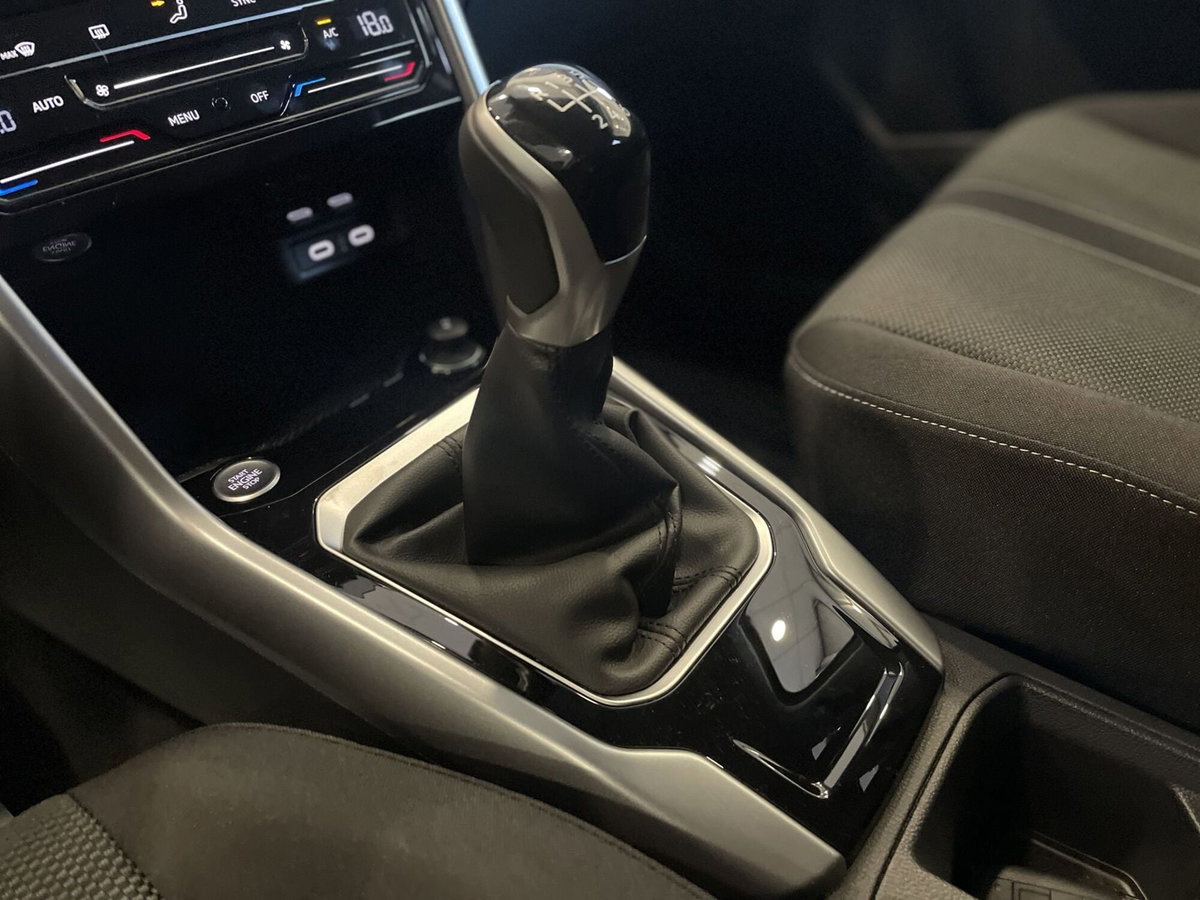 Volkswagen T-Roc 1.0 tsi Edition 115cv (13)
