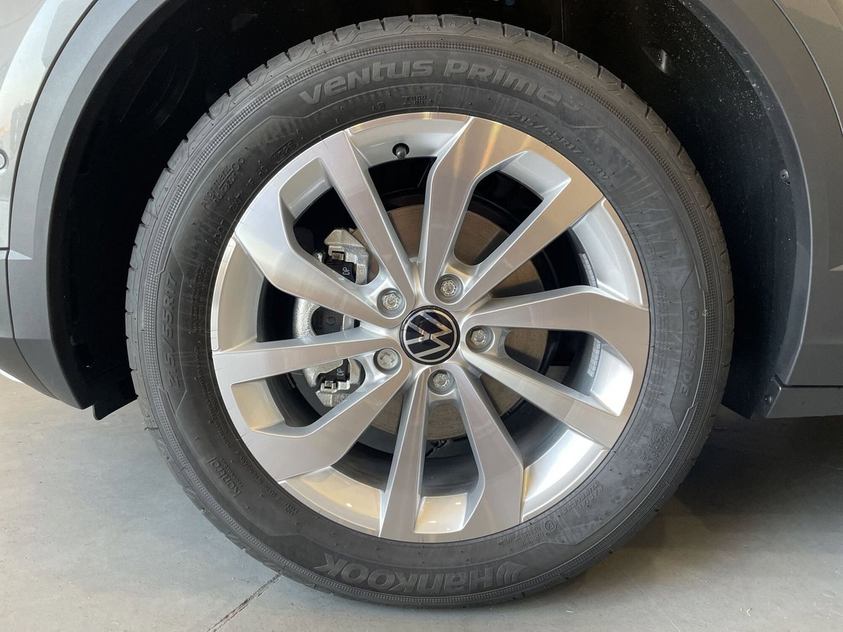 Volkswagen T-Roc 1.0 tsi Edition 115cv (8)
