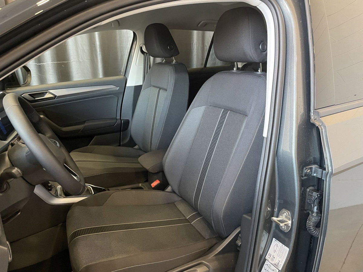 Volkswagen T-Roc 1.0 tsi Edition 115cv (9)