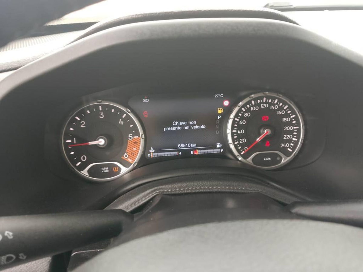 Jeep Renegade 1.6 Mjt 120 CV Limited (14)