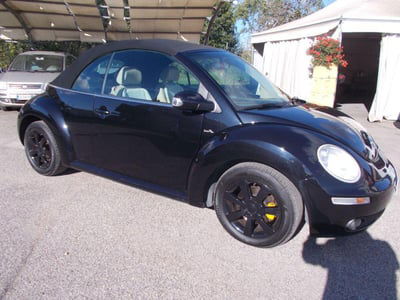 Volkswagen New Beetle Cabrio 1.6 Cabrio usata