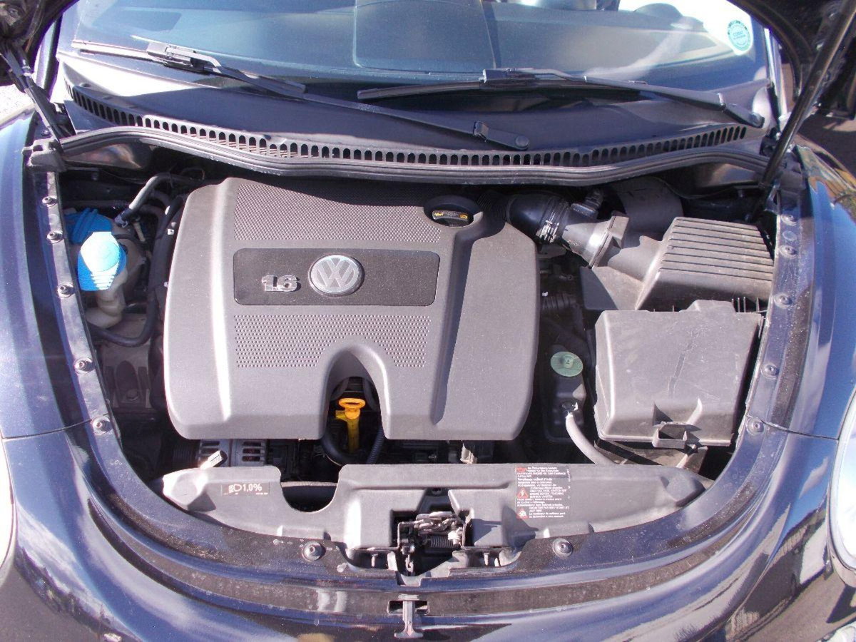 Volkswagen New Beetle Cabrio 1.6 Cabrio (10)