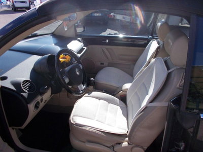 Volkswagen New Beetle Cabrio 1.6 Cabrio (6)