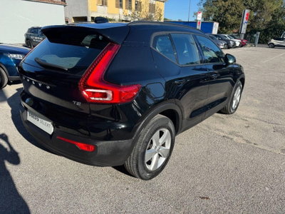 Volvo XC40 T2 automatico Core (6)