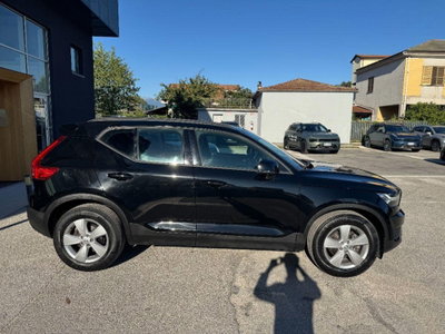 Volvo XC40 T2 automatico Core (7)