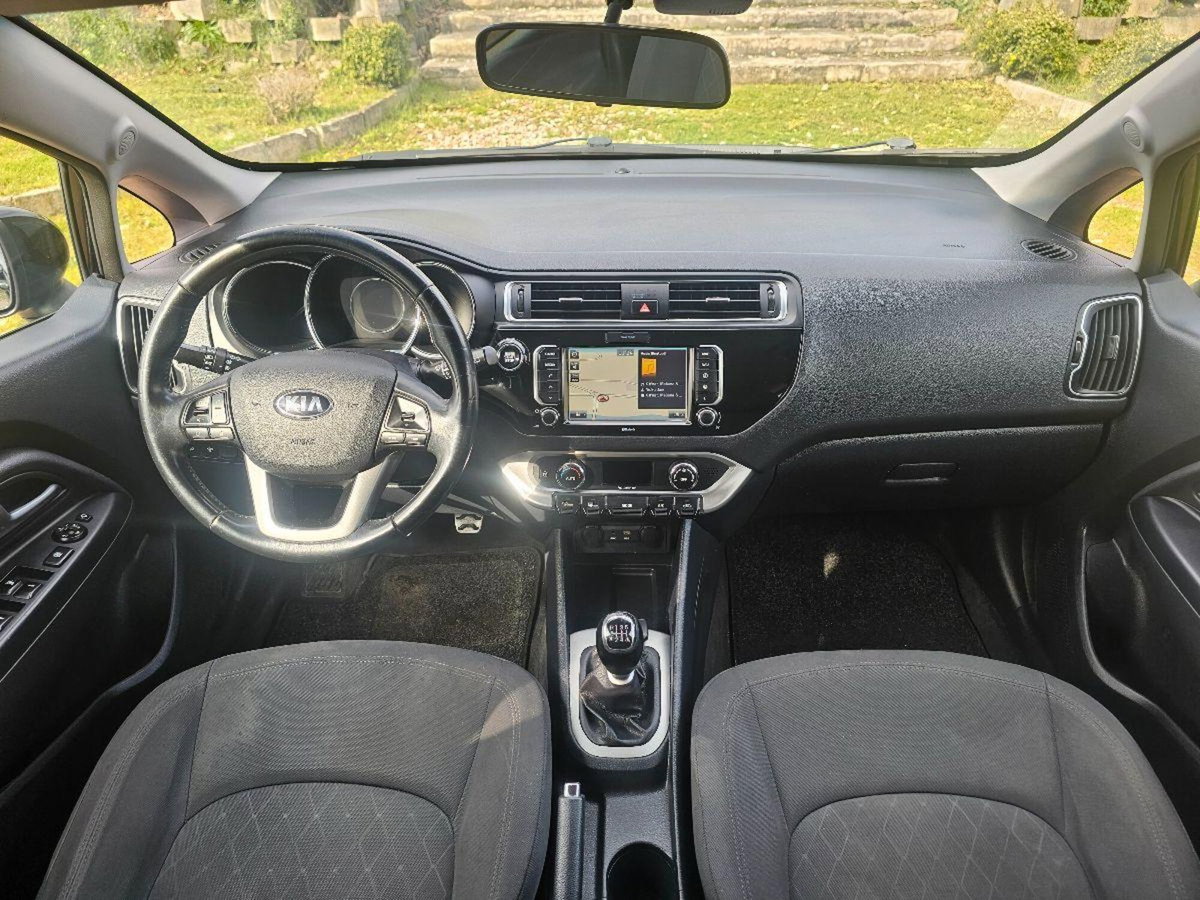 Kia Rio 1.4 CRDi 5p. Cool (14)