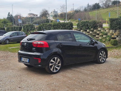 Kia Rio 1.4 CRDi 5p. Cool (9)