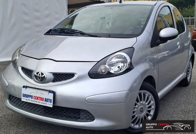 Toyota Aygo 1.0 12V VVT-i 5 porte Sol usata