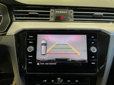 Volkswagen Passat Variant 2.0 TDI DSG Business BlueMotion Tech (10)