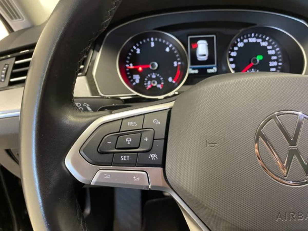 Volkswagen Passat Variant 2.0 TDI DSG Business BlueMotion Tech (17)