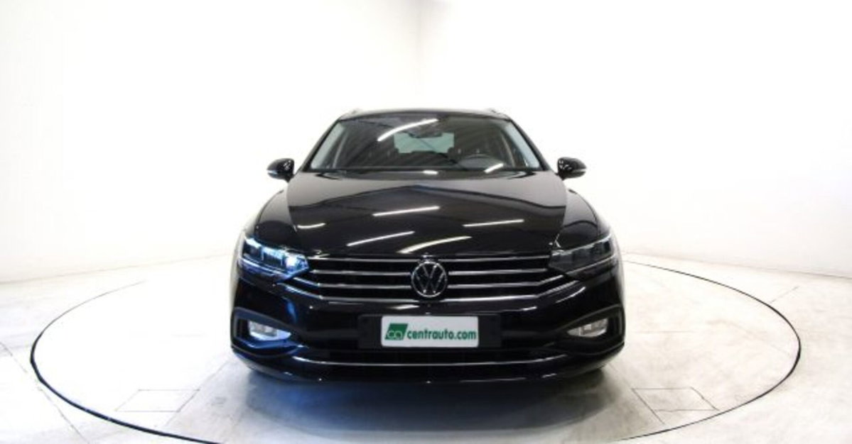 Volkswagen Passat Variant 2.0 TDI DSG Business BlueMotion Tech (2)