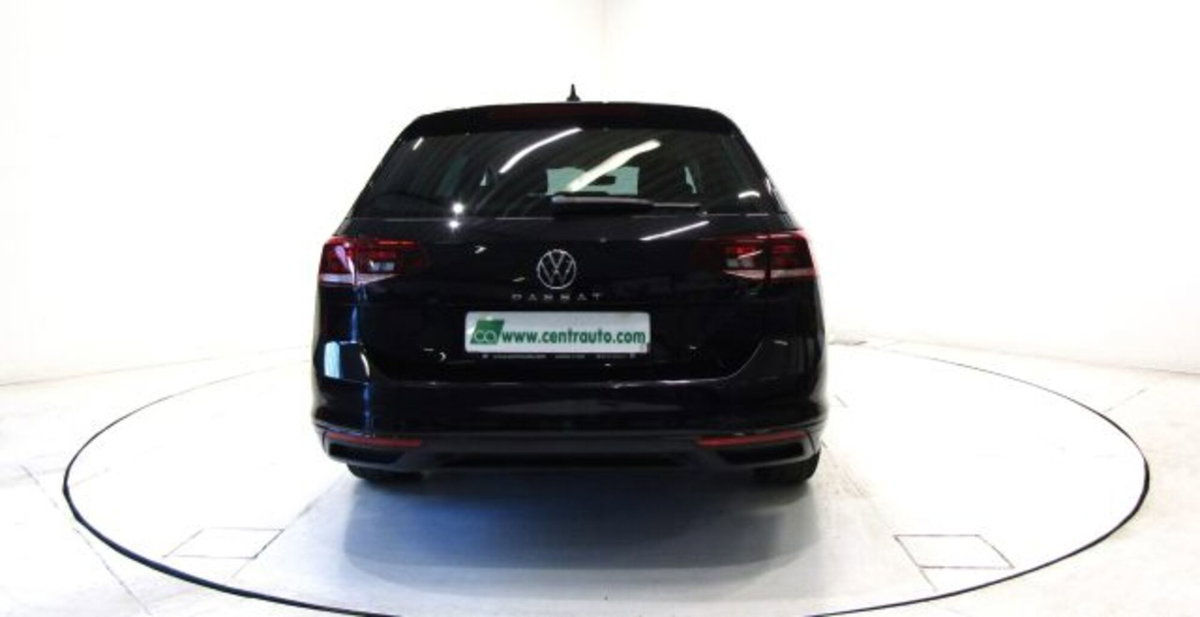 Volkswagen Passat Variant 2.0 TDI DSG Business BlueMotion Tech (4)