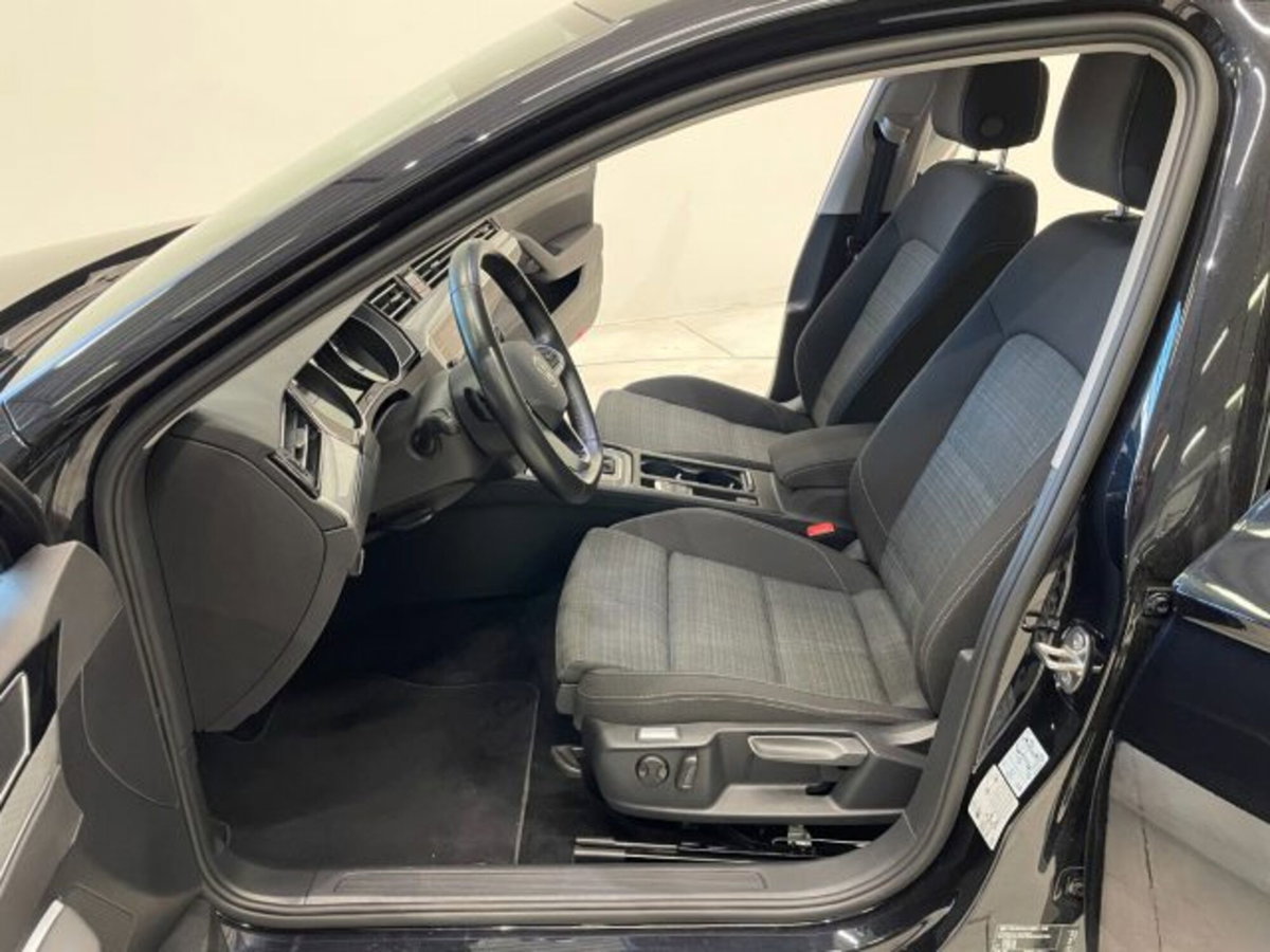 Volkswagen Passat Variant 2.0 TDI DSG Business BlueMotion Tech (6)